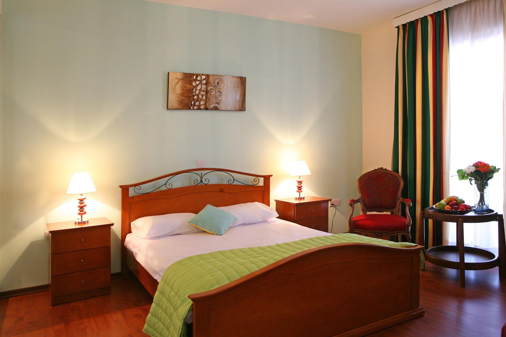 St Elena Boutique Residence Ларнака Екстериор снимка