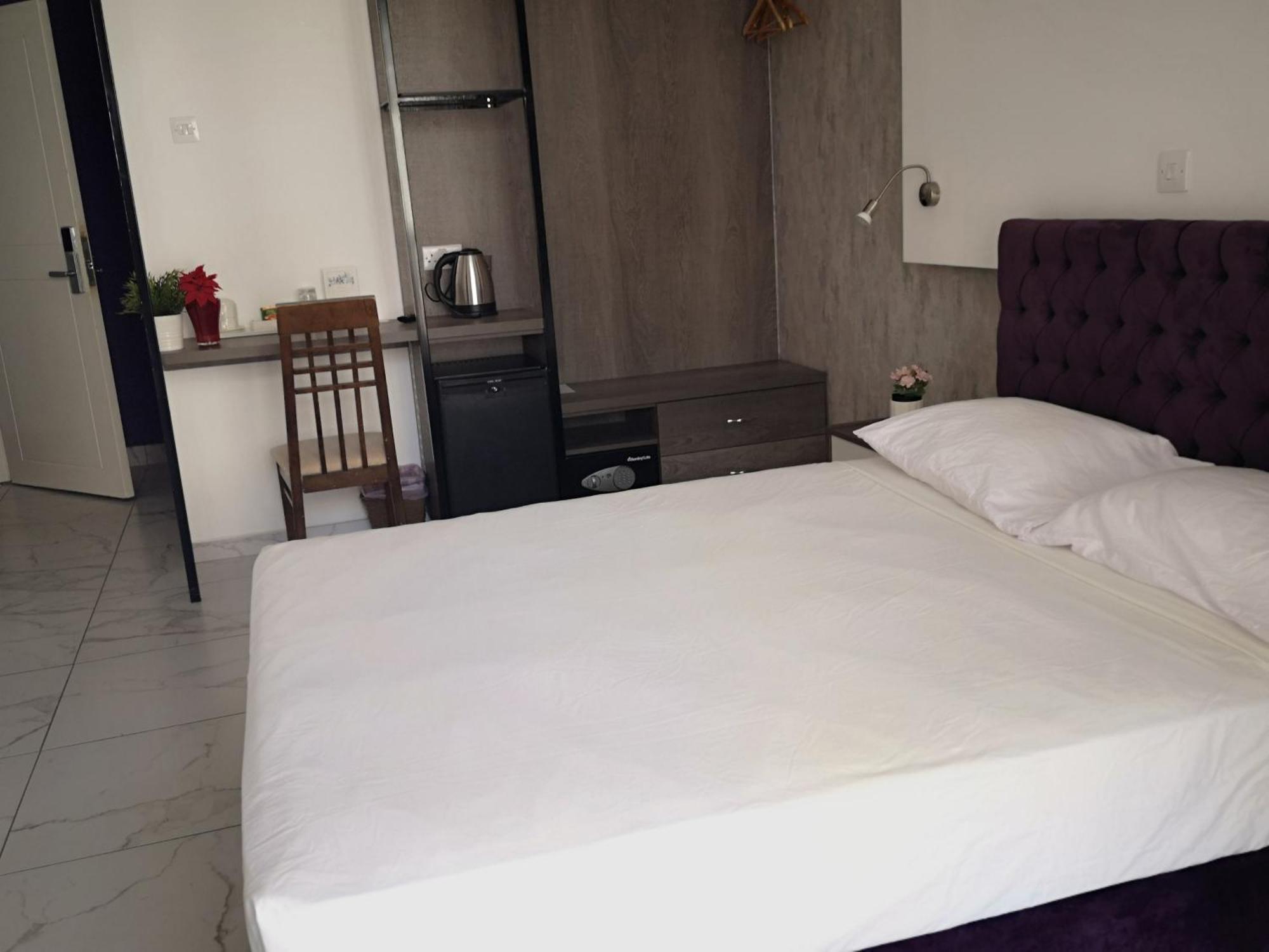 St Elena Boutique Residence Ларнака Екстериор снимка