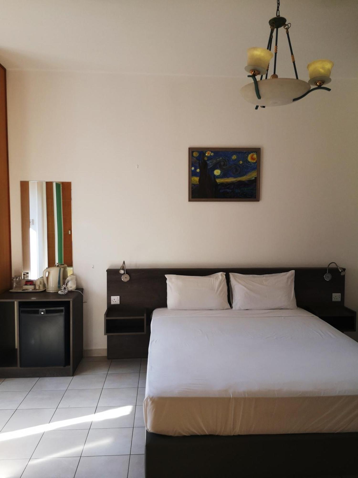 St Elena Boutique Residence Ларнака Екстериор снимка