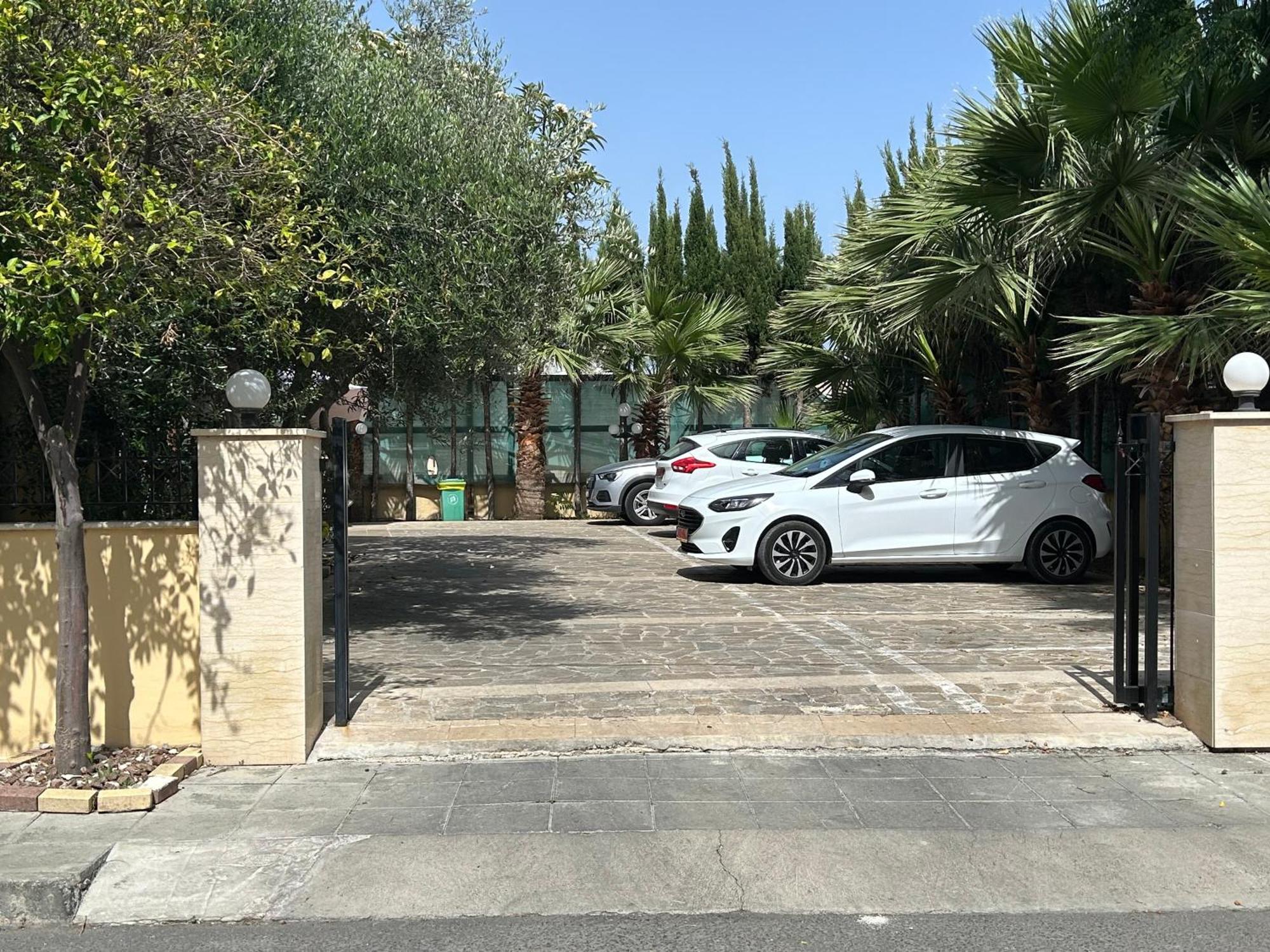 St Elena Boutique Residence Ларнака Екстериор снимка